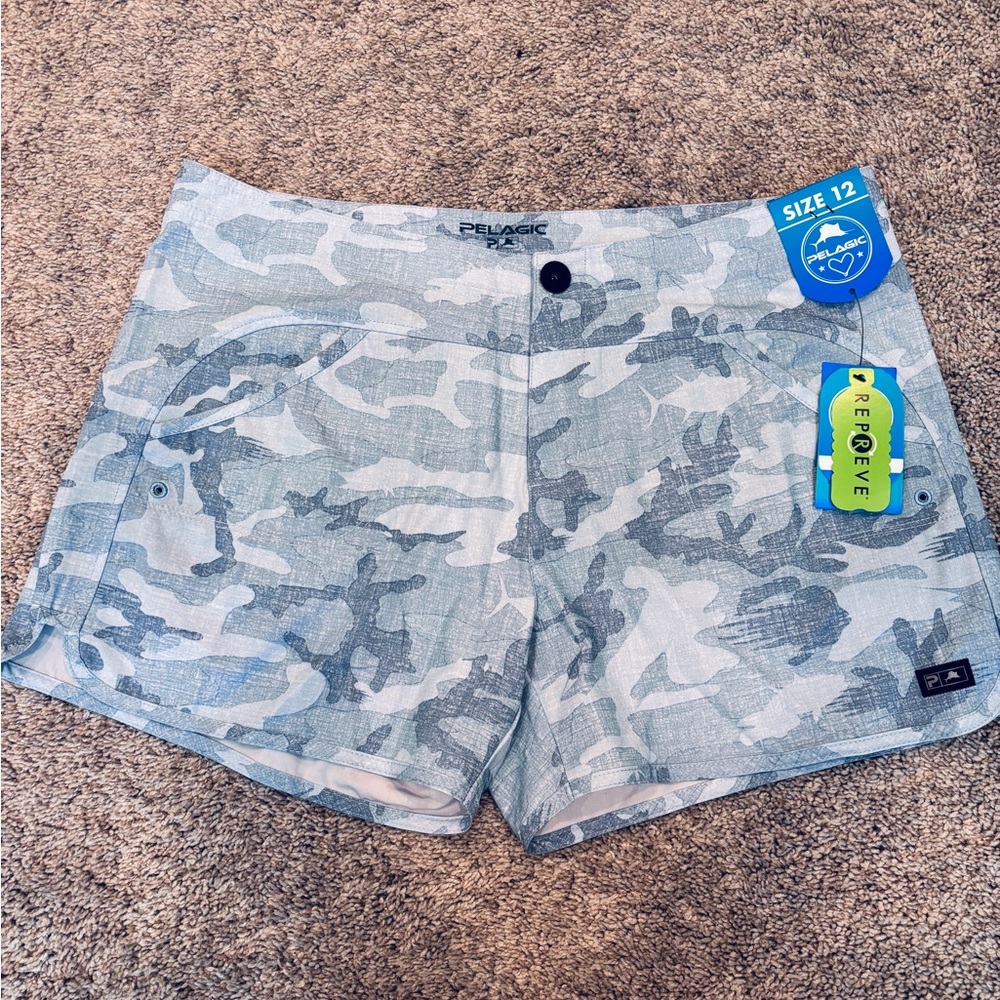 NWT Pelagic Moana blue fish camo women’s shorts size 12 outdoors water hike